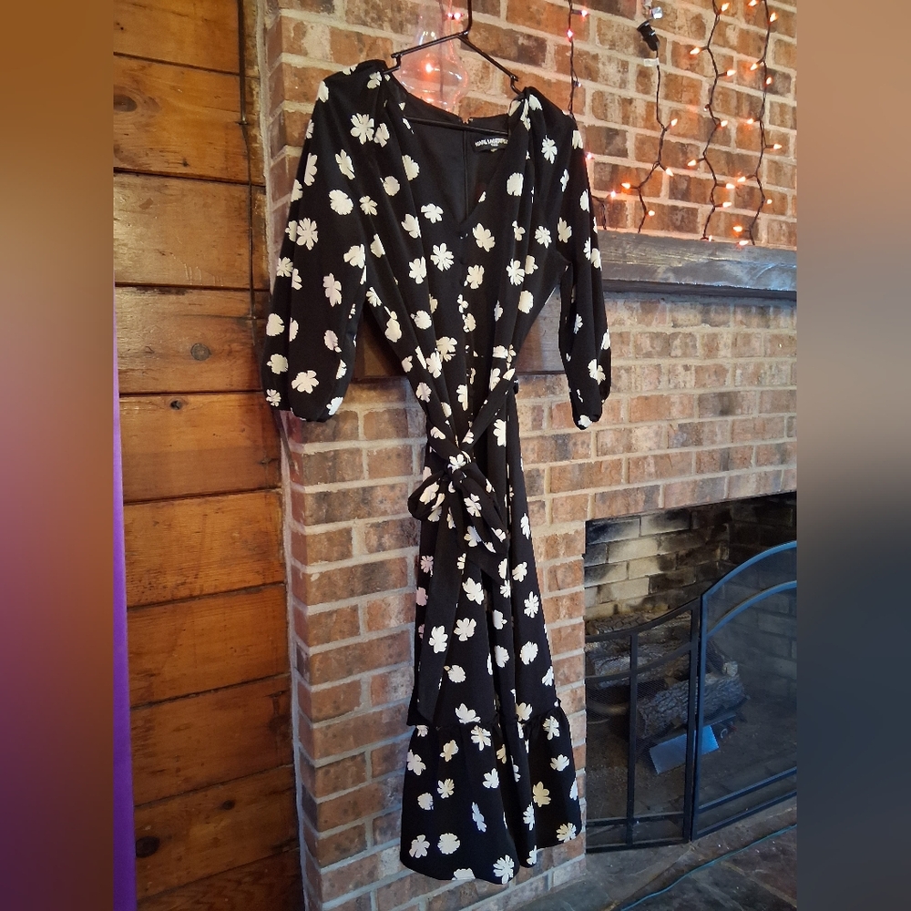 Karl Lagerfeld Paris Floral Wrap Maxi Dress Black White | Size 8–10 | Belted